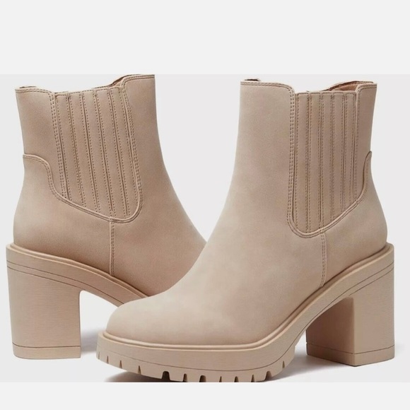 no brand Shoes - Women’s platform ankle booties 7.5